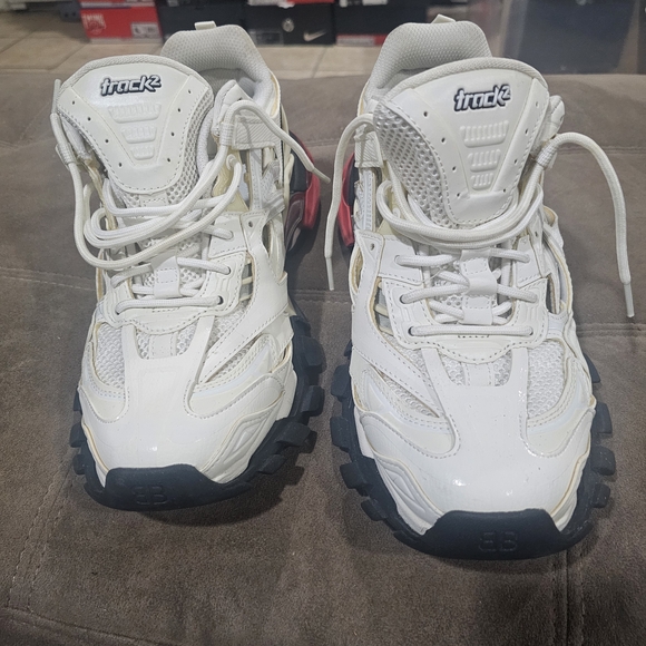 Trac Men's White and Black Athletic Shoes - Picture 10 of 16